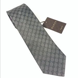 New with tags Gucci GG Print Grey tie